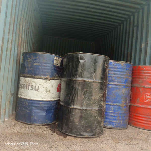 Superior Vacuum Oil for Industrial & Automotive Applications - Image 5